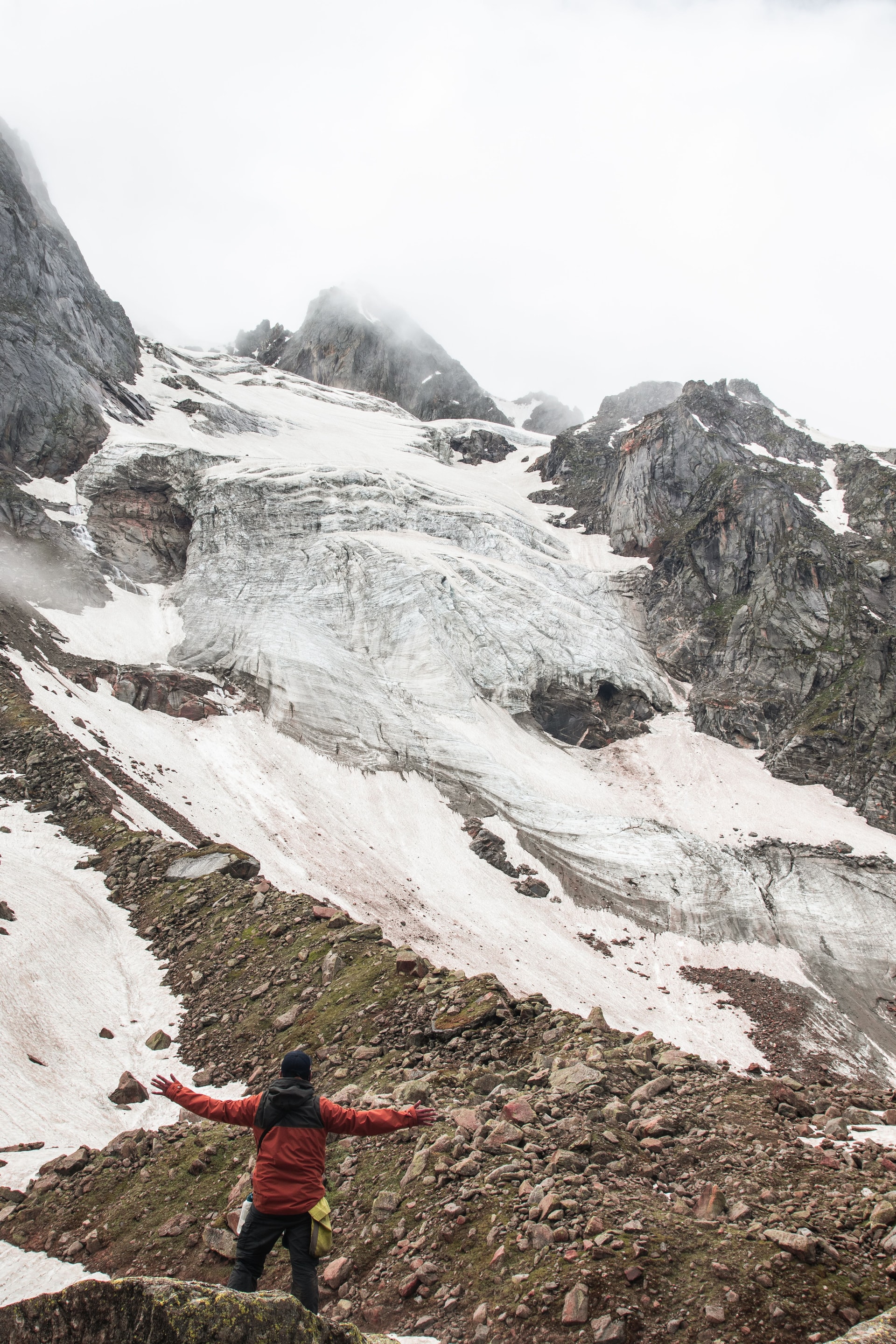Embracing the Wall — The Monsoon Diaries: Walking the Cloud-Line at Hampta Pass