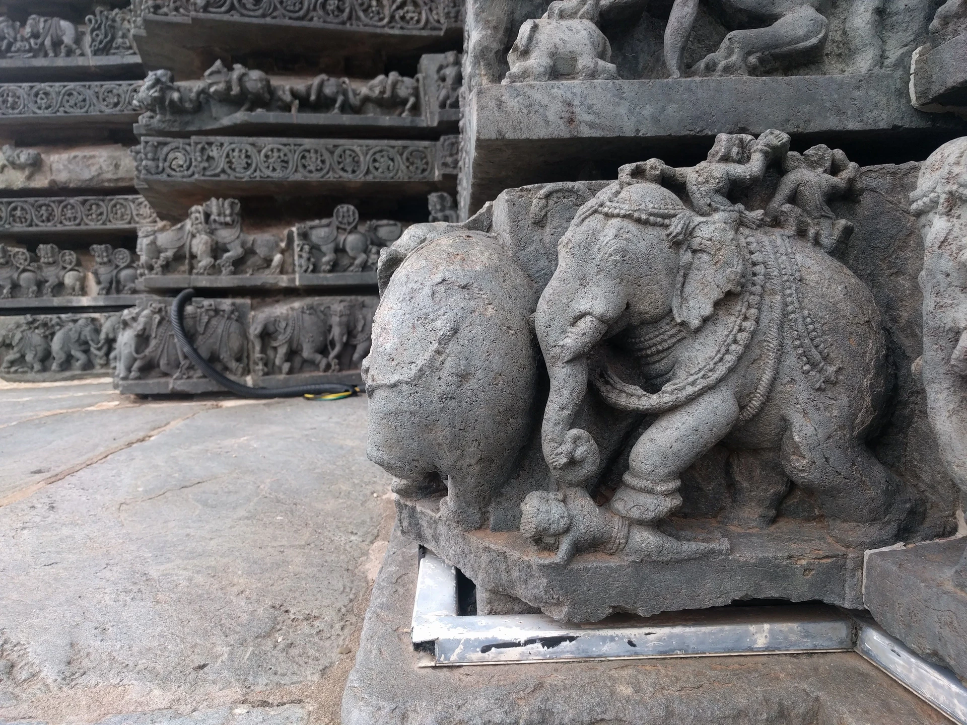 Hoysaleswara Temple full exterior view — unfinished temple without shikhara, 2016