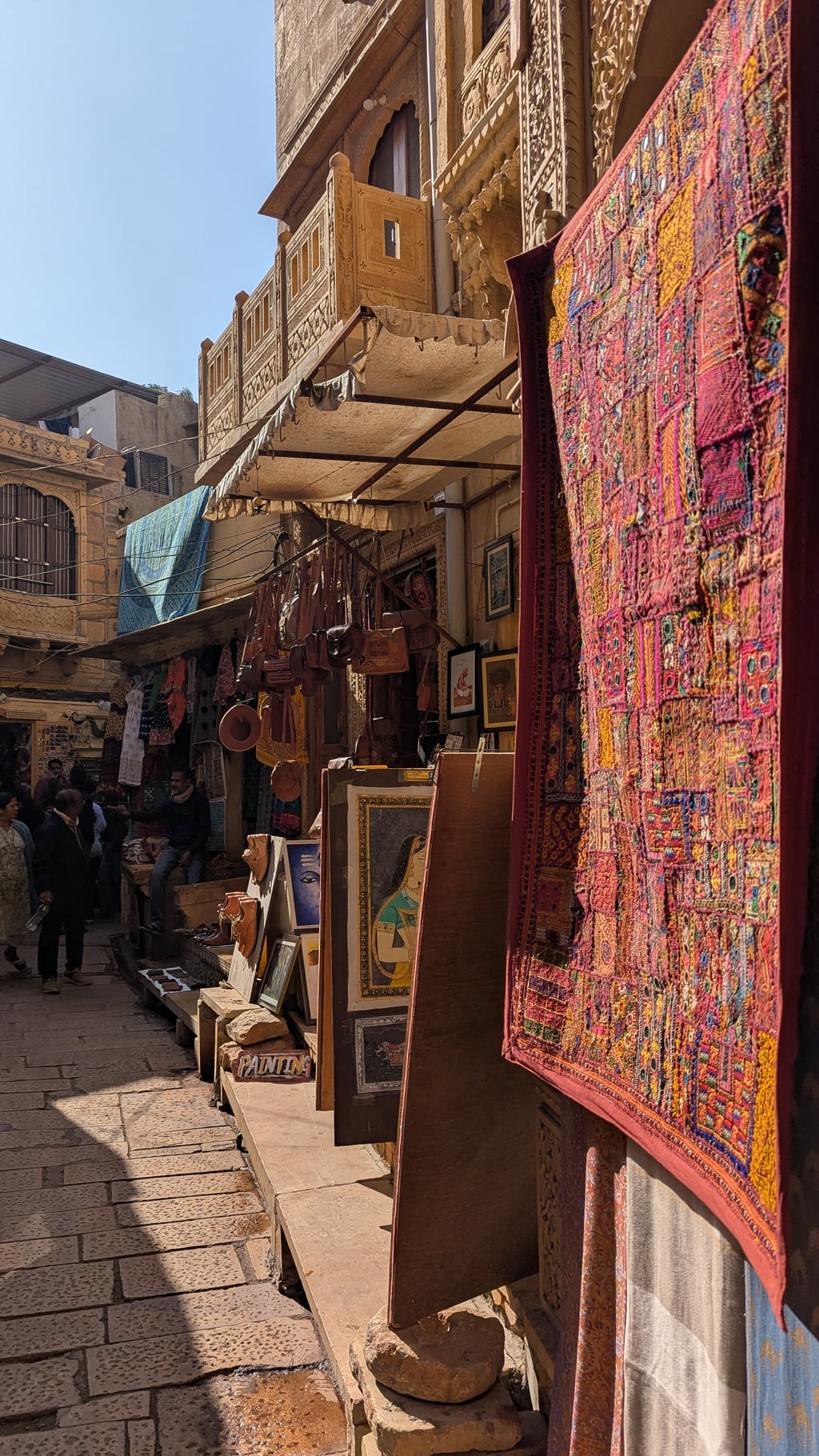 Google Pixel 7 — 7mm • ƒ/1.9 • 1/4049 • ISO 49