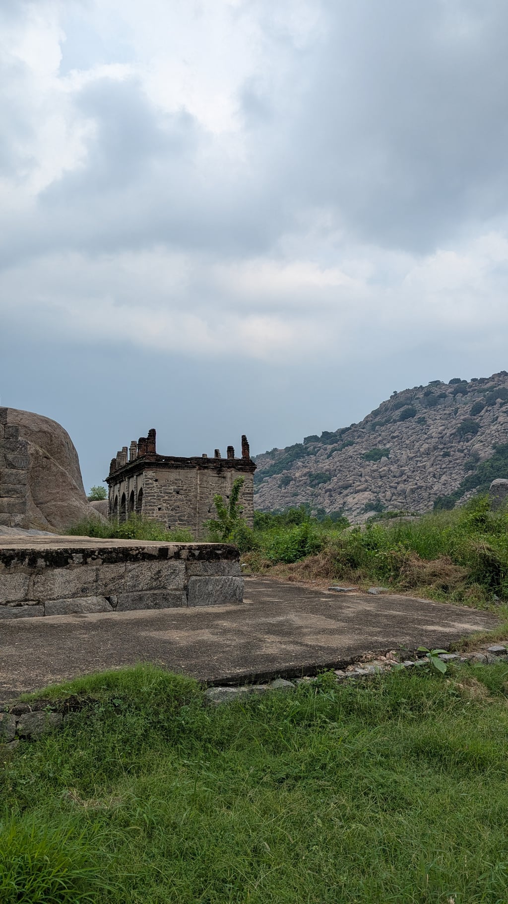 Google Pixel 7 — 7mm • ƒ/1.9 • 1/2899 • ISO 53