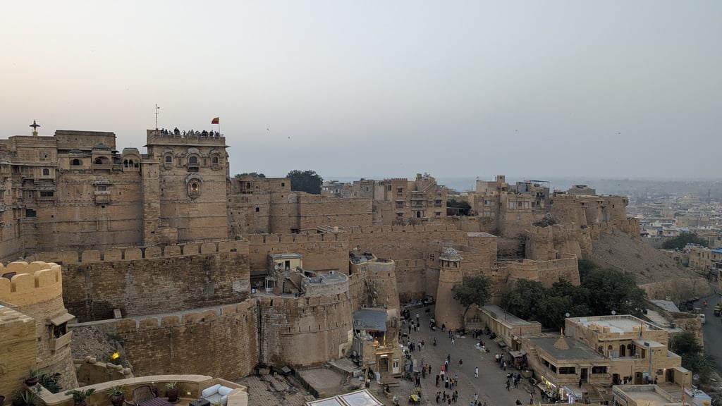 Google Pixel 7 — 7mm • ƒ/1.9 • 1/127 • ISO 72