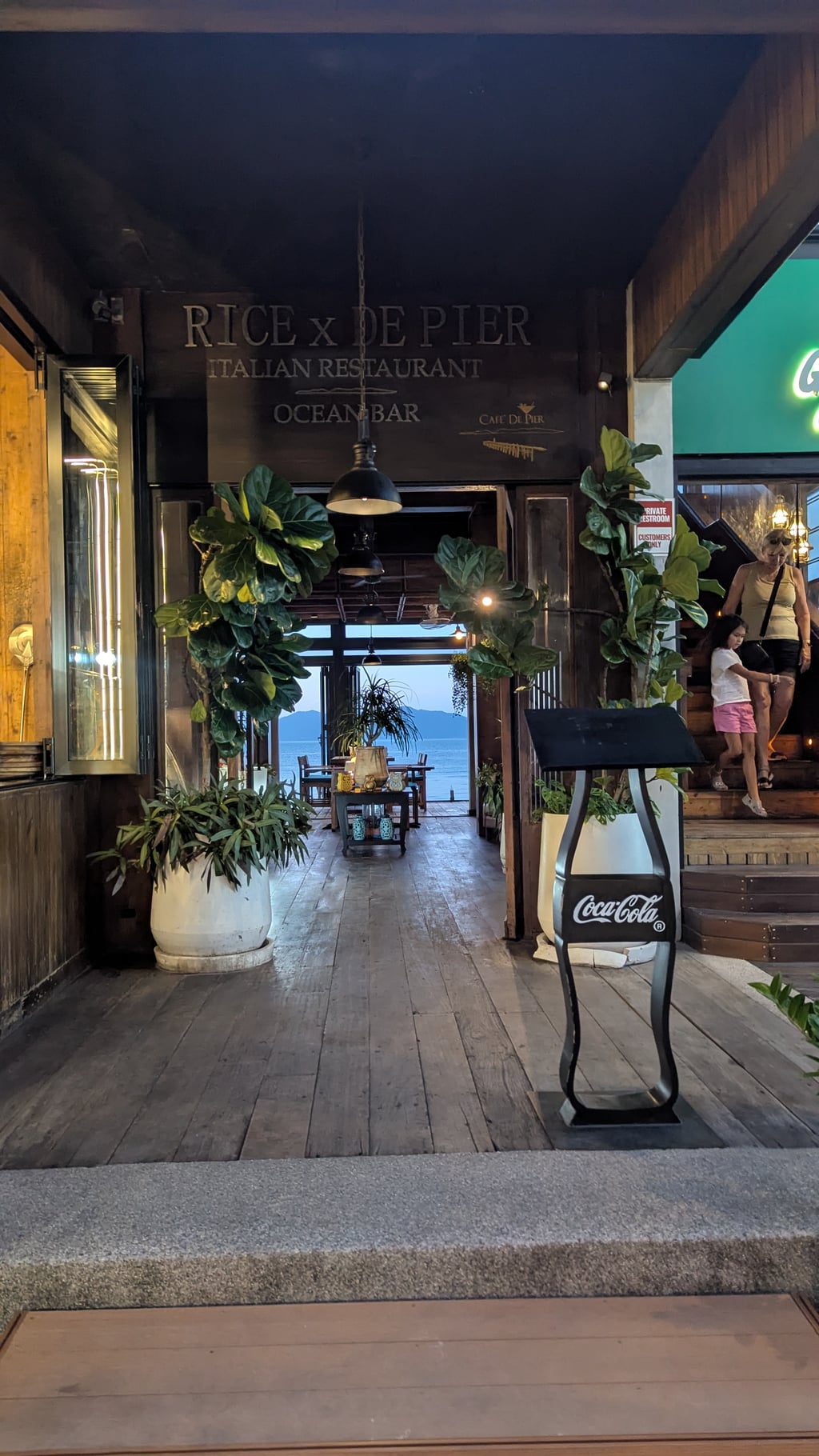 Google Pixel 7 — 7mm • ƒ/1.9 • 1/100 • ISO 578